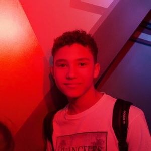 Meet your Posher, Cameron